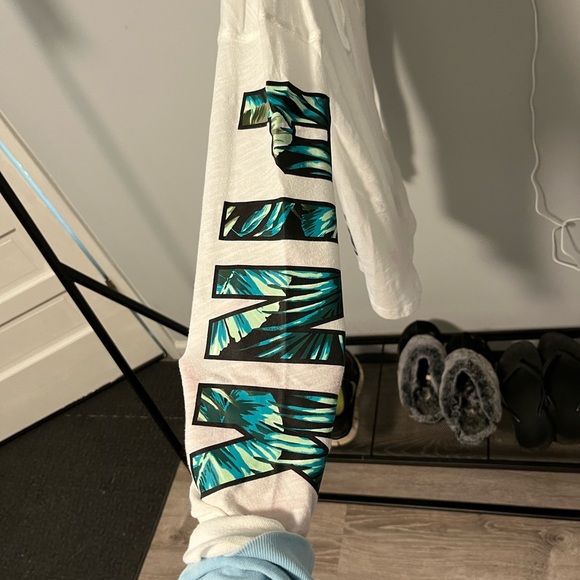 Victoria secret long sleeve size XS - Picture 2 of 4